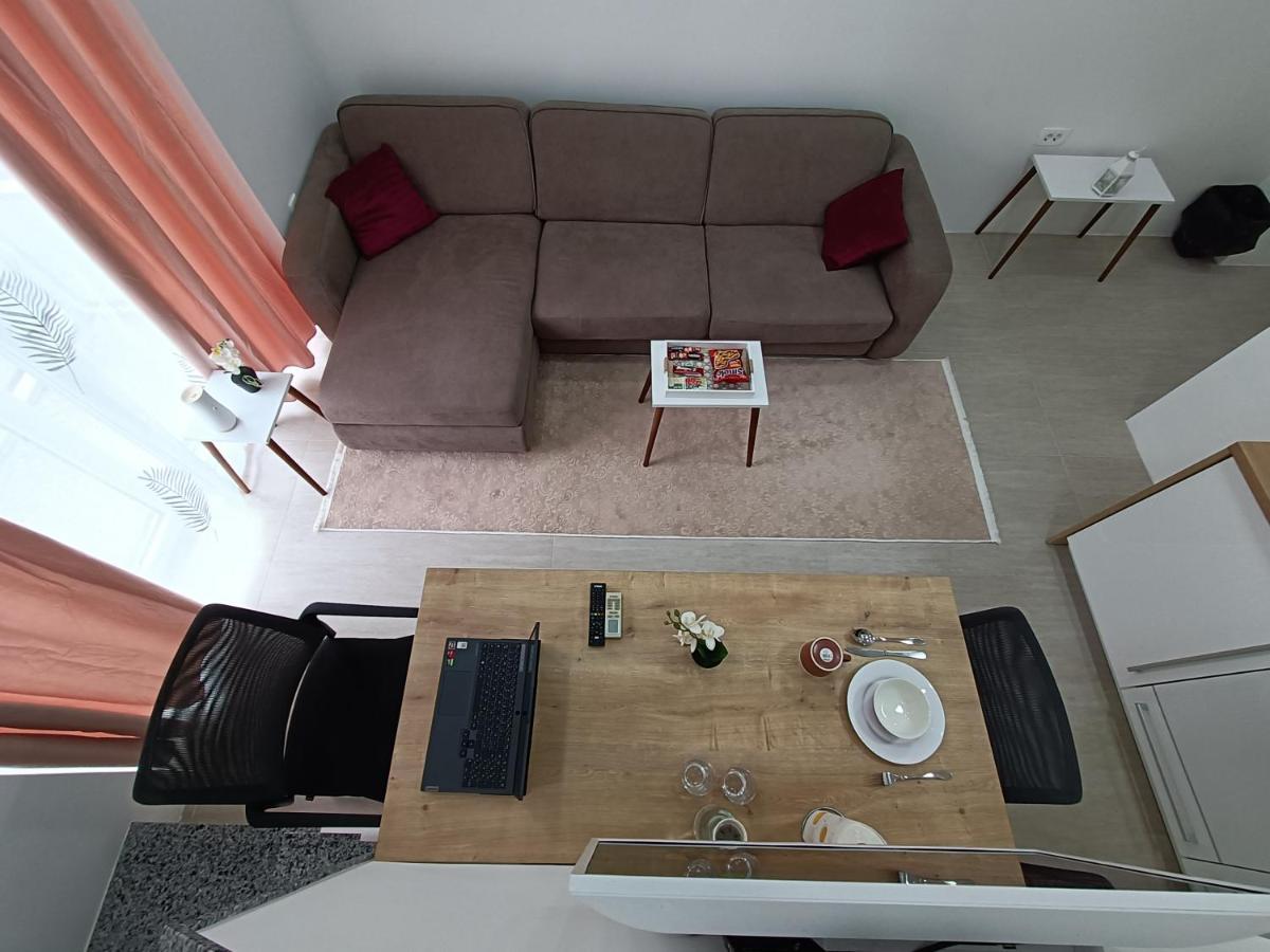 ביילו פוליה Korzo Apartment מראה חיצוני תמונה